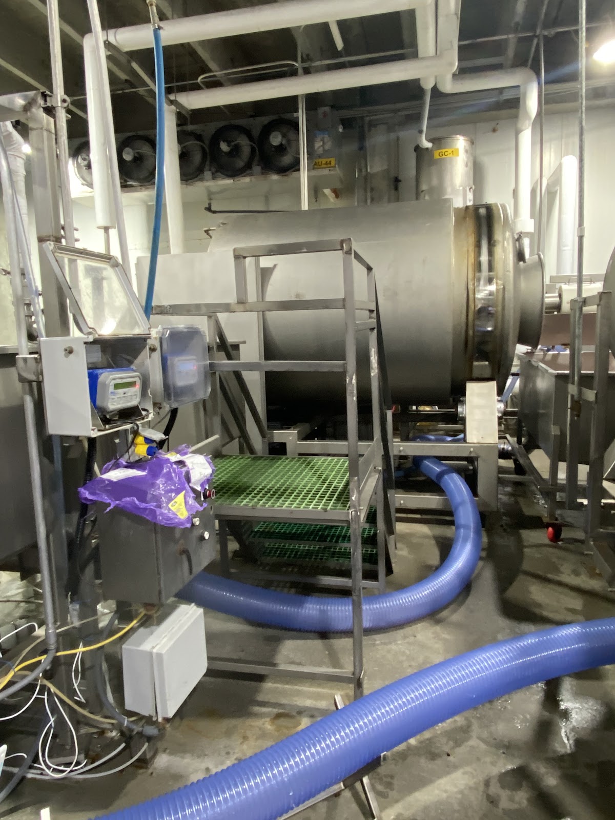FPEC 5000-lb Tumbler